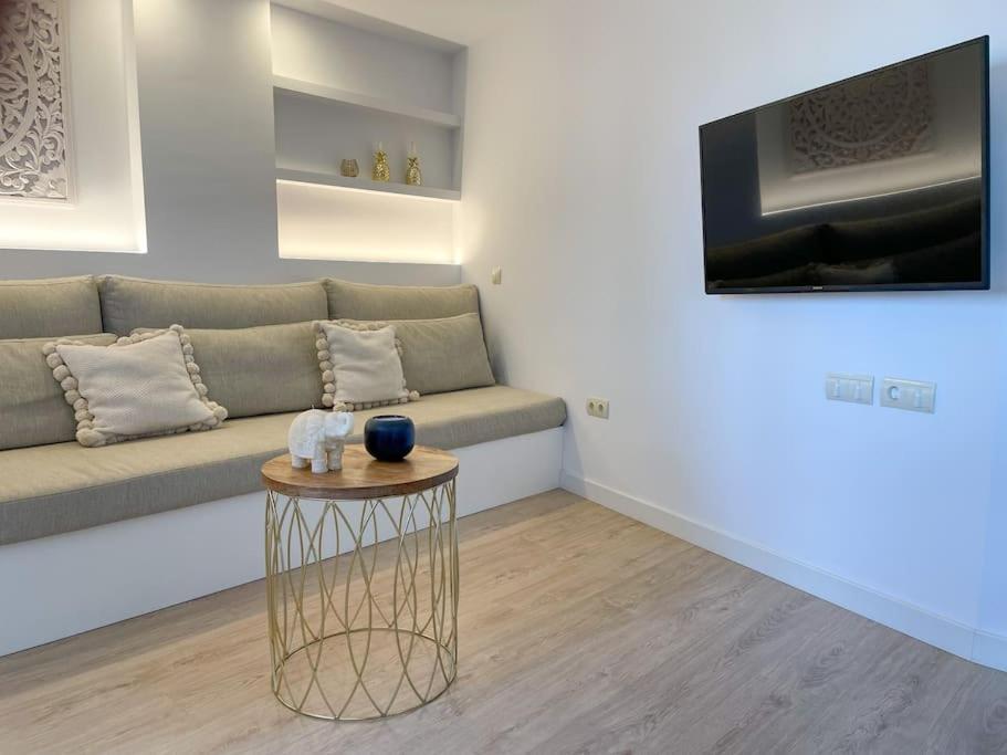 Apartamento Calma Beach Home Torremolinos Eksteriør bilde
