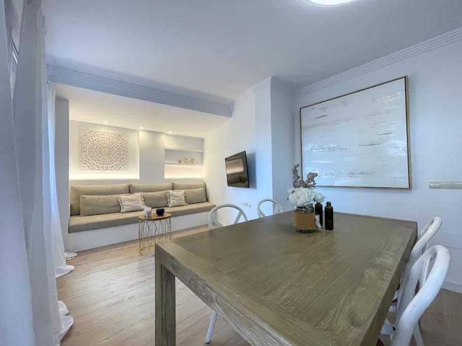Apartamento Calma Beach Home Torremolinos Eksteriør bilde